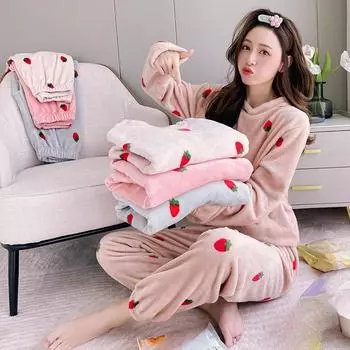 Пижама женская фланелевая с милым принтом клубники, свободного кроя, утепленная, кораллового цвета, бархатная, домашняя одежда, пижамные комплекты one size