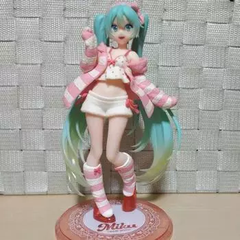 Пижамная фигурка Хацунэ Мику