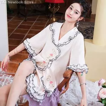 Пижамный комплект с кружевной вышивкой и оборками, изготовленный из ледяного шелка с отделкой из свободного атласа, можно носить как пижаму или домашнюю одежду. S