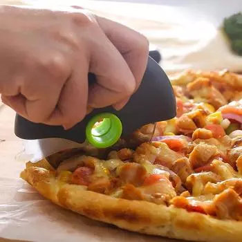 Pizza Cutter Wheel with Protective Blade Cover Pasta Slicer Round Pastry Cutting Knife светло-серый