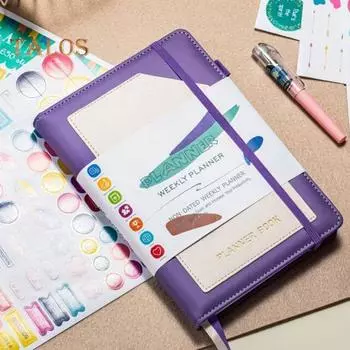 Планировщик Книга в твердом переплете из искусственной кожи Эластичная веревка Книга расписания Ежедневно Еженедельно Ежемесячно Доска визуализации Трекер привычек Сетка Страницы с точками Повестка дня фиолетовый