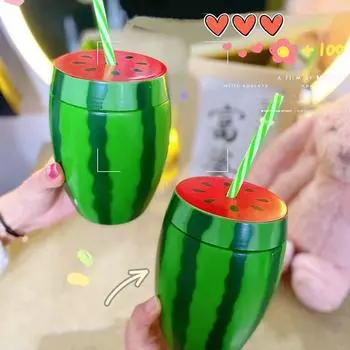 Пластиковая бутылка с мультяшной фруктовой водой, посуда для напитков, клубника, ананас, арбуз, летняя соломенная чашка