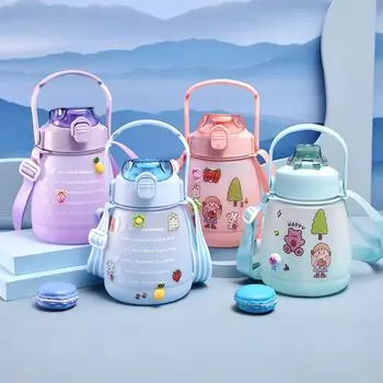 Пластиковая чашка двойного назначения большой емкости для двойного напитка, летняя мужская и женская портативная креативная соломенная чашка для студентов с веревочной ручкой, большая чашка для живота 1300ml красный