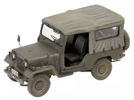 Пластиковая модель легкого грузовика японской армии Type 73 с тентом FM34 1/35 зелёный