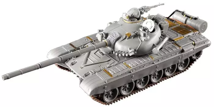 Пластиковая модель основного боевого танка Trumpeter 09604 1/35 T-72M1 (танк)