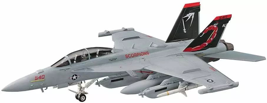 Пластиковая модель самолета ВМС США Growler от Hasegawa E38 1/72 EA-18G