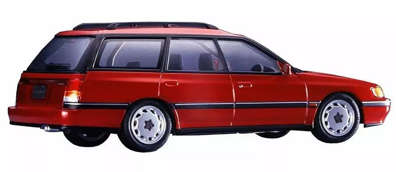 Пластиковая модель универсала Subaru Legacy GT Touring от Hasegawa 20304 1/24
