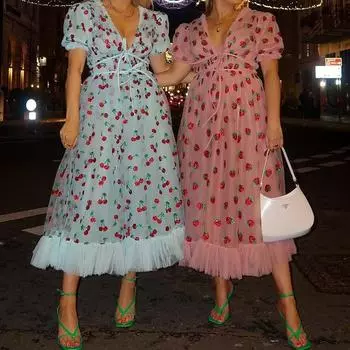 Платье 2025 года, французское клубничное, с четырьмя цветными пайетками, милое длинное платье, сетчатые бретели, облегающее модное платье S розовый