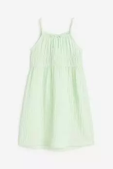 Платье без рукавов