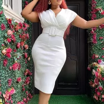 Платье большого размера 2022 года с поясом и V-образным вырезом для женщин - европейский и американский стиль белый