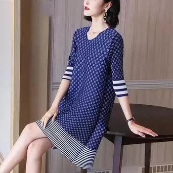 Платье для женщин, плиссированное модное женское платье большого размера, женское, маленькое, детское, свободная юбка с надписью, летнее платье с v-образным вырезом и принтом M чёрный