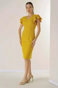 Платье из крепа с V-образным вырезом спереди и сзади на подкладке с воланами