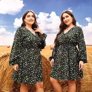 Платье миди с V-образным вырезом и цветочным принтом. Длинные рукава-фонарики с завязкой на талии. Платье миди с оборками. Повседневное платье для работы и отпуска. Дышащая тонкая мягкая драпировка. Плюс тонкое платье. L зелёный