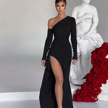 Платье осень/зима 2024 года с открытыми плечами, длинными рукавами и нерегулярным разрезом Extra Small белый