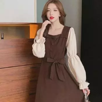 Платье с французским квадратным вырезом и вельветовыми рукавами-фонариками - коллекция осень 2022 г. XL темно-коричневого