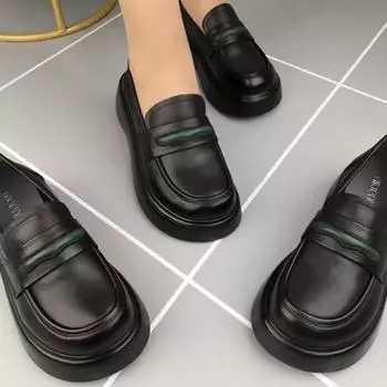 Platform loafers women s spring 2025 new British style one-pedal small leather shoes deep mouth flat bottom comfortable single shoes 35 чёрный