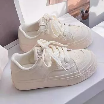 Platform white shoes women s autumn ins versatile 2024 new high-value student niche casual sports board shoes 35