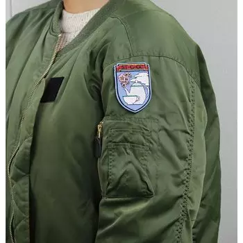 Platz Girls Panzer Final Chapter Gloriana School Emblem Съемная вышитая нашивка Товары для аниме и St. Девочки GPWB-5