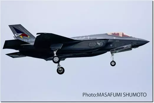PLATZ JASDF Lightning II 302-я эскадрилья 50-летие Самолет с юбилейной раскраской Спецификация цветовой маркировки Пластиковая модель 1/72 F-35A TPA-52 (Самолет)