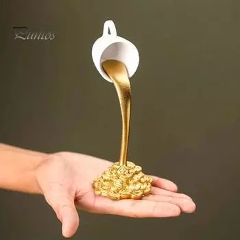Плавающая кружка из смолы, заливка брызгами, золотая монета, украшение для стола, кофейная чашка, скульптура для дома, гостиной, столовой, декор белый