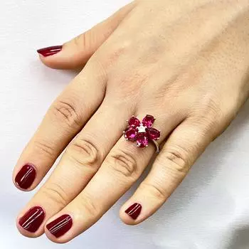 Пленительное серебряное кольцо с рубиновым цветком - Изысканный цветочный дизайн для незабываемого стиля - Модное серебряное кольцо с рубином для женщин