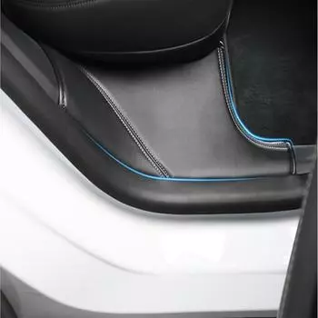 Пленка на порог задней двери, противоударная для Tesla Model Y 2025, кожаный коврик, боковые защитные накладки, защитные наклейки на боковые края, приборная панель