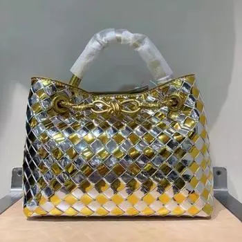 Плетеная ретро-сумка: Модная женская сумка через плечо и через плечо