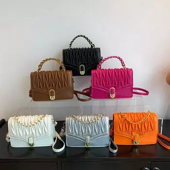 Плиссированная сумка на цепочке, женская сумка, новая модная повседневная сумка-мессенджер ярких цветов, маленькая квадратная сумка на одно плечо, обеденная сумка