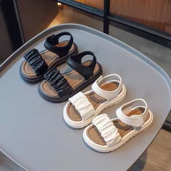 Плиссированные сандалии для девочек, детская летняя пляжная обувь, однотонные мягкие сандалии с открытым носком в британском стиле, детские повседневные кожаные сандалии 2024 года, новинка 26 чёрный