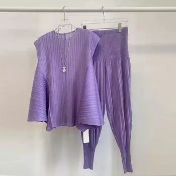 Плиссированный модный комплект, летняя повседневная мода, свободные плотные эластичные удобные брюки, комплект из двух предметов One Size зелёный