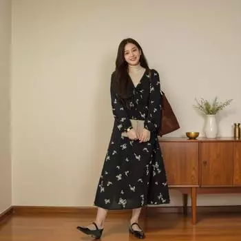 Плюс Размер Женское Новое Осеннее Высококачественное Шифоновое Платье с Принтом Бабочки Глубокий V-образный Вырез Длинные Рукава Платье 2XL чёрный