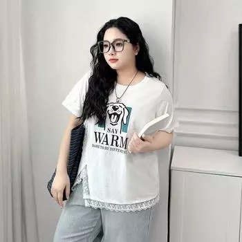Plus size women clothing [Lace Puppy T] Chubby Girl Summer round Neck Print Casual Meat Covering Lace Split Short sleeve T-shirt Cheese White 7xl