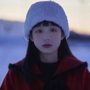 Плюшевая шляпа-ведро женская осенне-зимняя модная утолщенная теплая шляпа-ведро с защитой ушей темпераментная универсальная трендовая нишевая уличная шляпа Ins 56-58cm белый