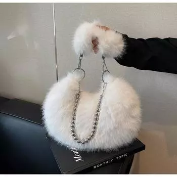 Плюшевая сумка женская большая вместимость 2024 новая осенне-зимняя нишевая сумка на одно плечо подмышкой, пушистая сумка для пельменей чёрный