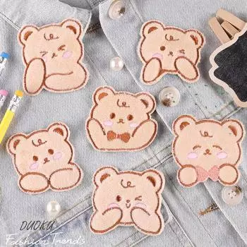 Плюшевые вышитые нашивки с милым мультяшным медведем для одежды, пришитая нашивка с вышивкой, самоклеящаяся/наклейка, украшение для сумки, обуви, джинсов 5.5x5.9cm