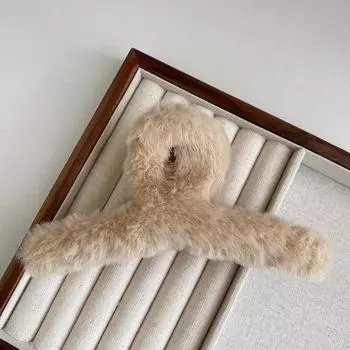 Плюшевый зажим для волос Элегантные акриловые заколки для волос Заколка для волос из искусственного меха Заколка-краб Головной убор для женщин Девушек Зимние аксессуары для волос Size fits all