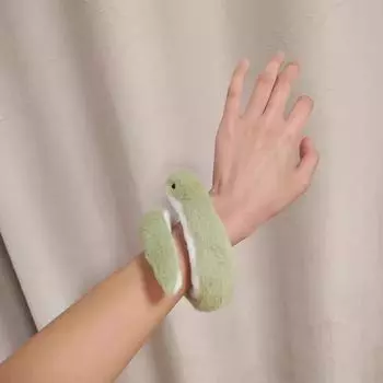 Плюшевый Зеленый Змей Красной Шапочки: Гибкое, Оборачивающееся Украшение и Талисман Года Змеи