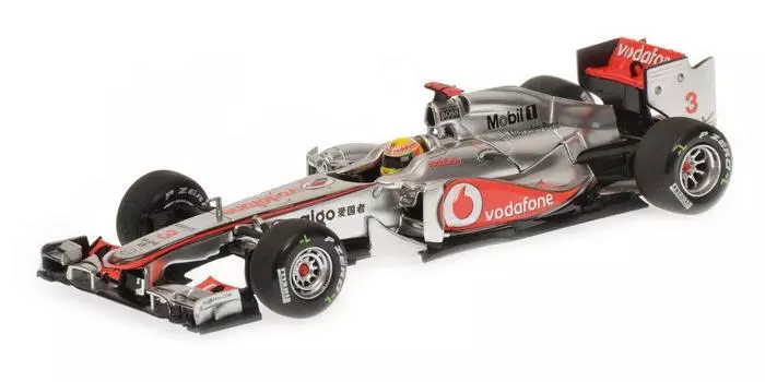 Победитель Гран-при Китая PMA Vodafone McLaren Mercedes 2011 года, готовый продукт 1/43 MP4-26 #3 Л.Гамильтон