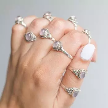 ПОДАРКИ ДЛЯ МАМЫ • Мамин составной перстень • Изящное именное кольцо из стерлингового серебра, серебристо-розовый камень • Подарок бабушке • Free size (5 Pcs ) розовый