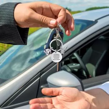 Подарки на выпускной для нее и него. Брелок из нержавеющей стали для выпускников 2025 года. Вдохновляющий подарок на выпускной для выпускников колледжей и средних школ. A