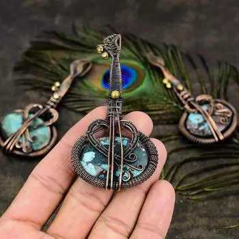 Подарочная подвеска из медной проволоки с натуральным тибетским бирюзовым камнем 3,86 t3i74