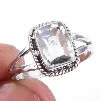 Подарочное кольцо из чистого серебра 925 пробы с натуральным зеленым аметистом S.6.5 R6s04