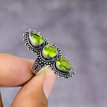 Подарочное кольцо из серебра 925 пробы с натуральным драгоценным камнем перидот, размер 7 B5y93