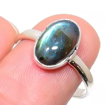 Подарочное кольцо из серебра 925 пробы с натуральным лабрадоритом ручной работы S.9.5 h2v65