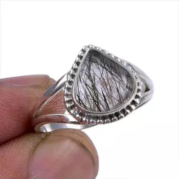 Подарочное кольцо из серебра 925 пробы с натуральным черным рутиловым камнем ручной работы S.8.5 m3m47