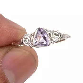 Подарочное кольцо из серебра 925 пробы с натуральным розовым аметистом ручной работы S.6 K0O40