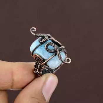 Подарочное кольцо ручной работы из медной проволоки с натуральным драгоценным камнем Ларимар, размер 8 p8h36