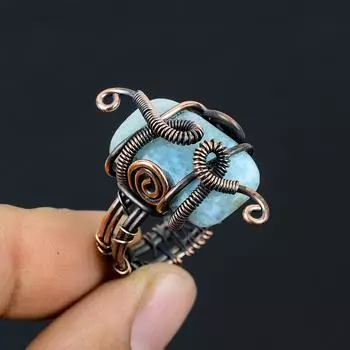 Подарочное кольцо ручной работы из медной проволоки с натуральным драгоценным камнем Ларимар, размер 8 Q8r40