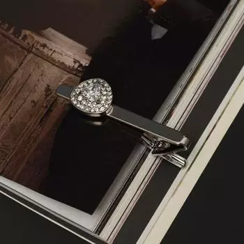 Подарочные модные украшения для мужчин, пряжка для галстука, карточки, зажим для галстука, треугольные зажимы для галстука с кристаллами, застежка-зажим Cards A