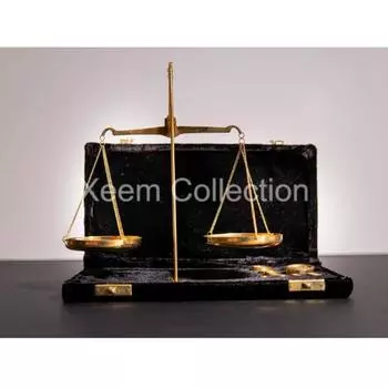 Подарок для офиса «Весы правосудия», «Баланс справедливости», «Баланс справедливости», «Весы», «Латунь», «Специальная бархатная коробка», «Арт-объект», скульптура в античном винтажном стиле